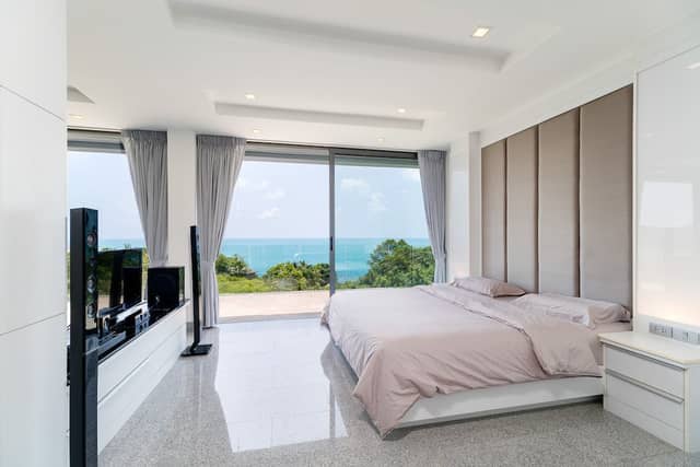 ENGLISH BEAUTIFUL 8 BEDROOMS VILLA — photo 3