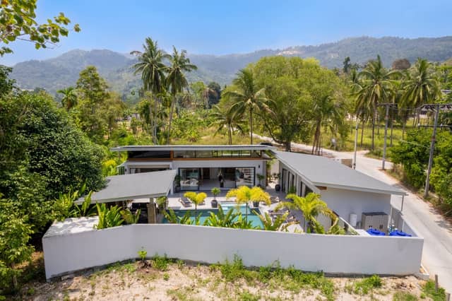 3-Bedroom Villa — Maenam