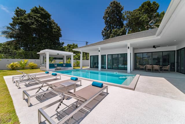 3-Bedroom Villa — Bang Rak
