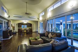 4-Bedroom Villa — Bang Rak — photo 3