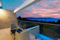 Stunning Seaview Property for rental business or living — photo 5