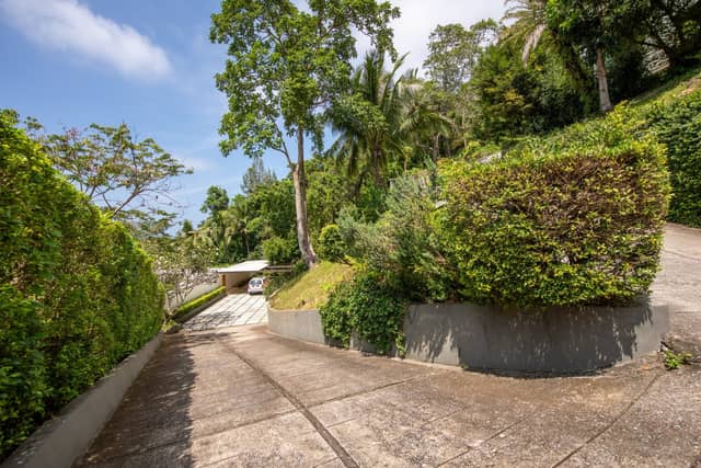 5-Bedroom Villa — Bang Po