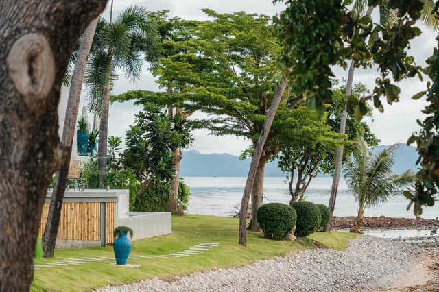 Beachfront 1-Bedroom Pool Villa — Bang Rak — photo 3