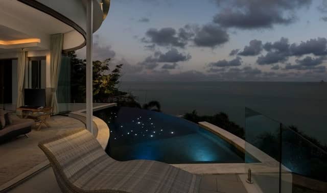Ocean Front Retreat — photo 3
