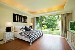 Beachfront 4-bedroom villa with infinity pool, private chef and full staff, Bophut — photo 3