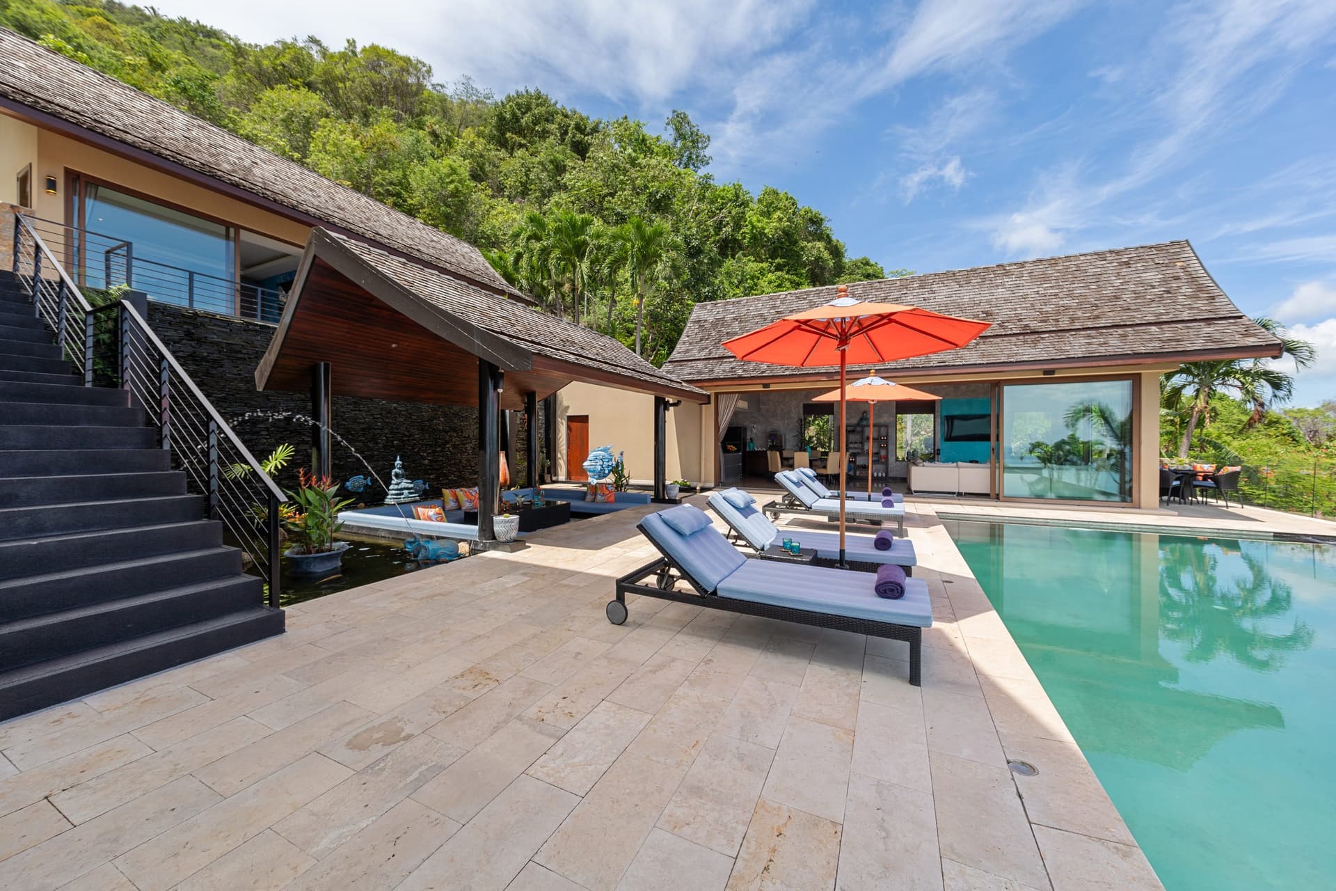 4-Bedroom Villa — Chaweng Noi — Eighty-five square metres of water
