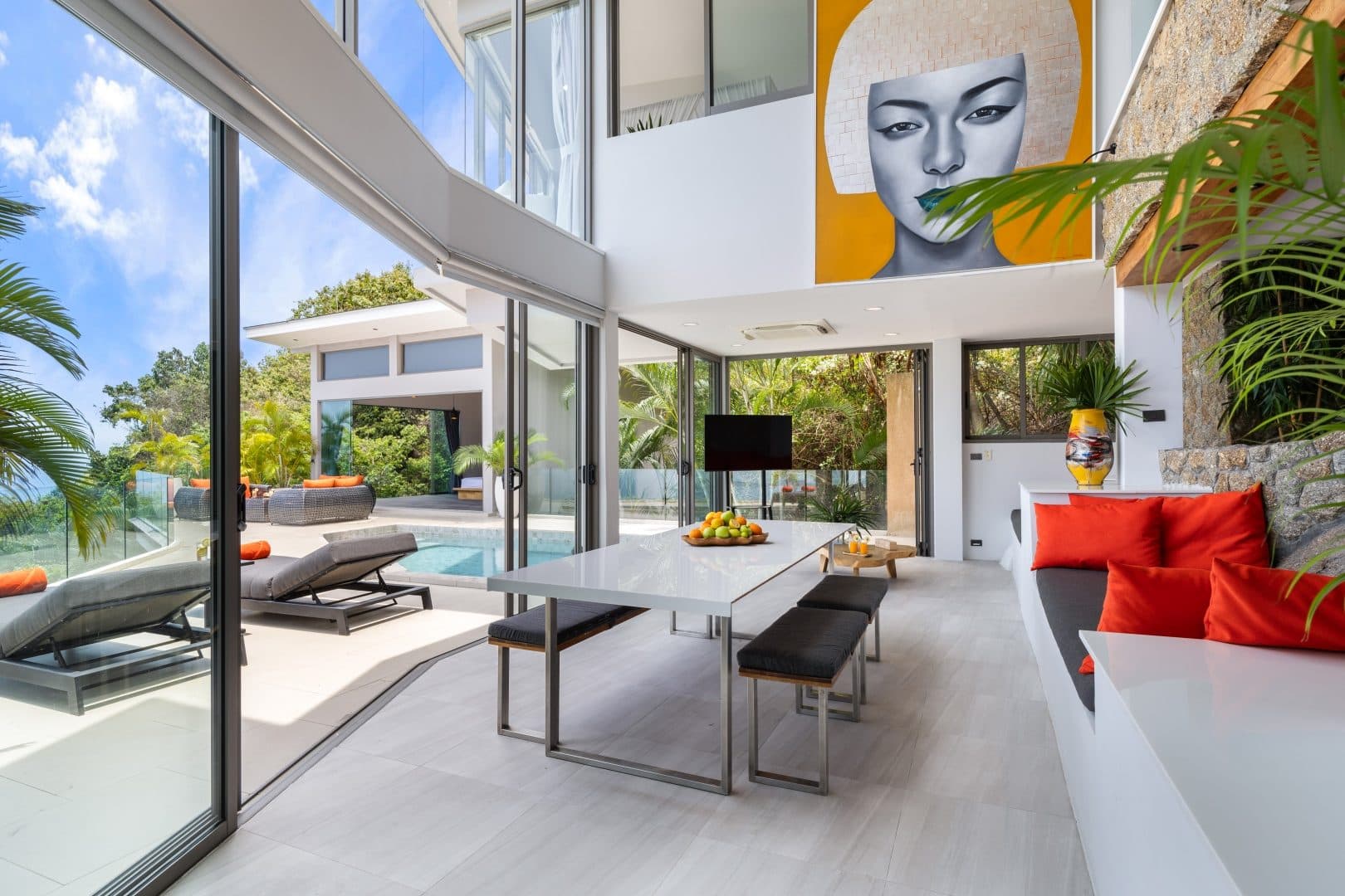 4-Bedroom Villa — Chaweng Noi — Doors fold until two rooms read as one
