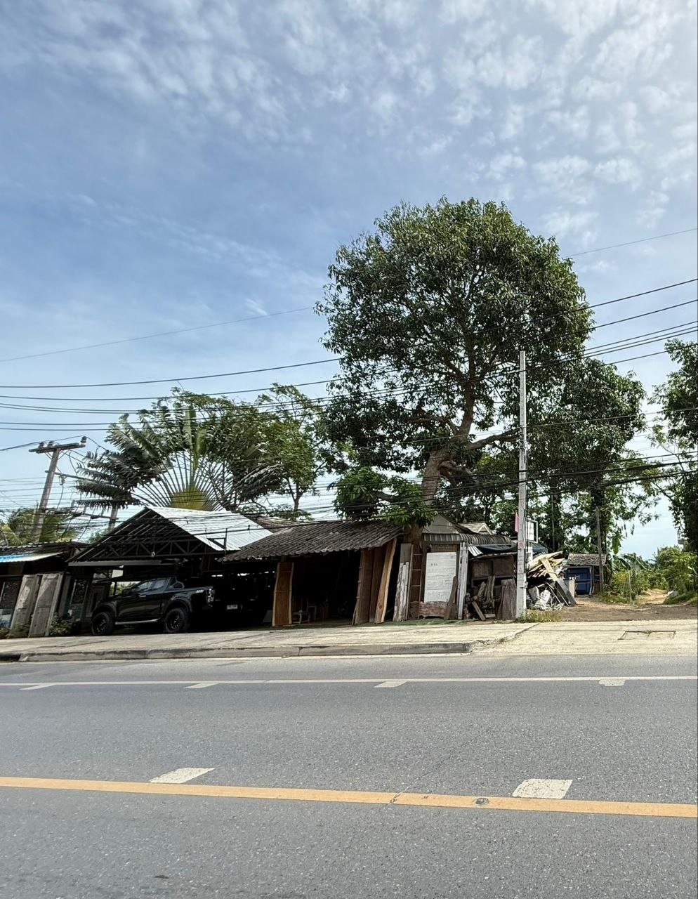 Rare Beachfront Main Road Land for Lease — Monthly terms for a beach project
