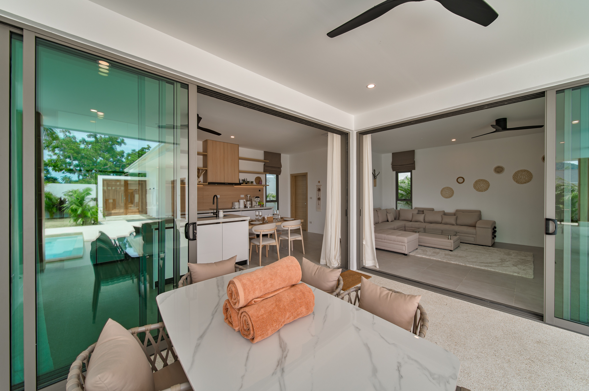Three-bedroom pool villa for sale in Lamai, Koh Samui — В доме ещё никто не жил