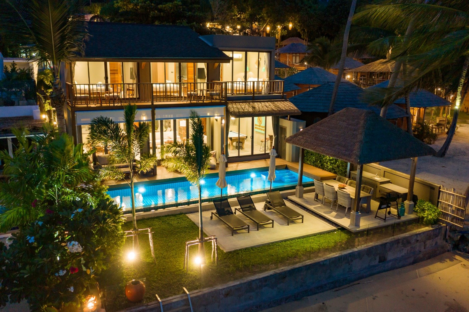 5-Bedroom Beachfront Luxury Villa for Sale on Koh Samui (Ban Makham Beach) — A private estate on the sand