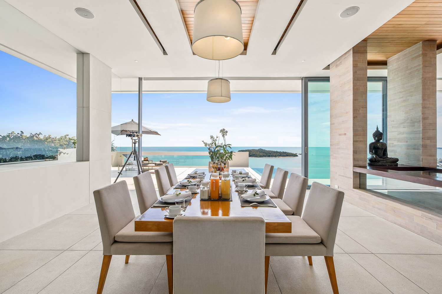 Hillside Sea-View 5-Bedroom Villa — North Chaweng — Dining with the coast in view